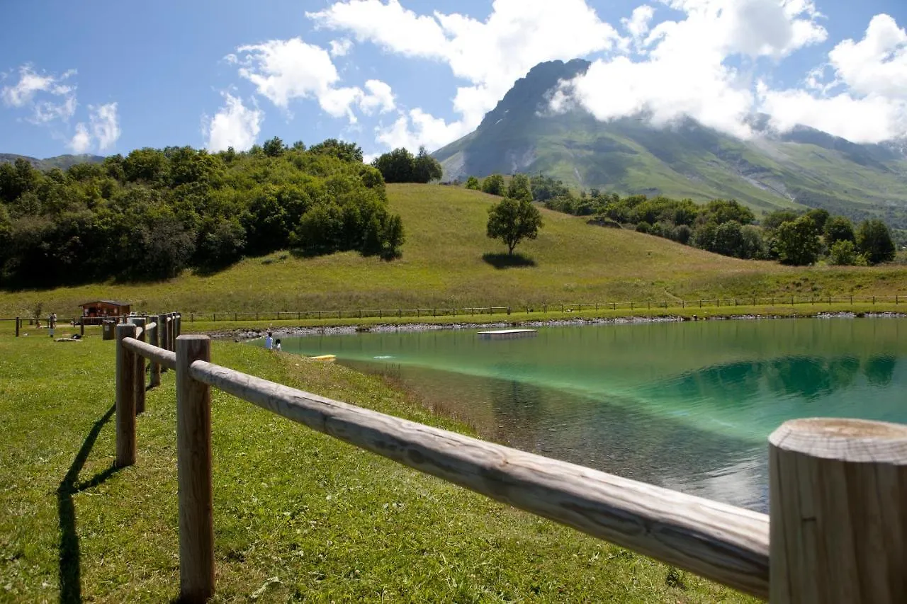 Résidence Le Hameau des Aiguilles by Popinns Albiez-le-Vieux France
